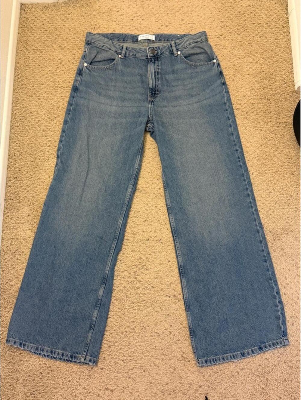 Classic Wide-Leg Women's Jeans in Medium Blue NWOT